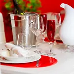Red Chic *