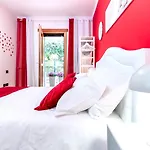 Apartamento Red Chic