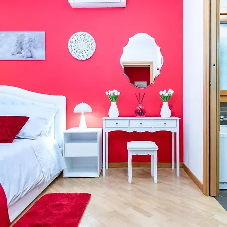 Red Chic